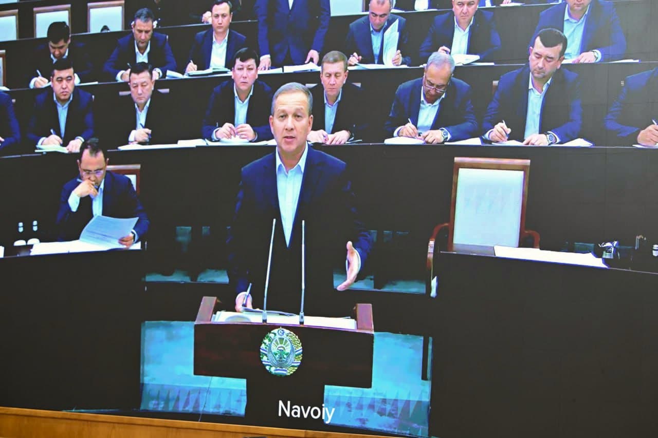 Navoiy viloyatida islohotlar natijadorligi va ustuvor vazifalar muhokama qilindi