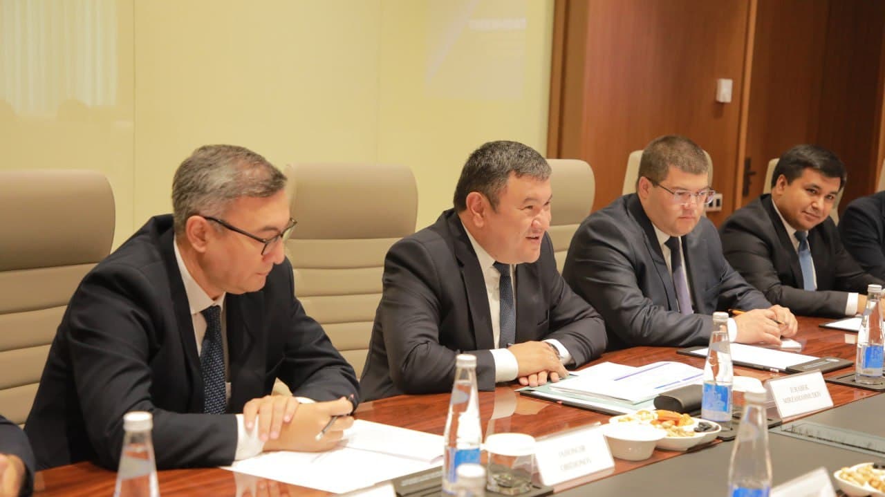 “ACWA Power” kompaniyasi boshqaruvi raisi Muhammad Abunayyan bilan uchrashuv bo‘lib o‘tdi
