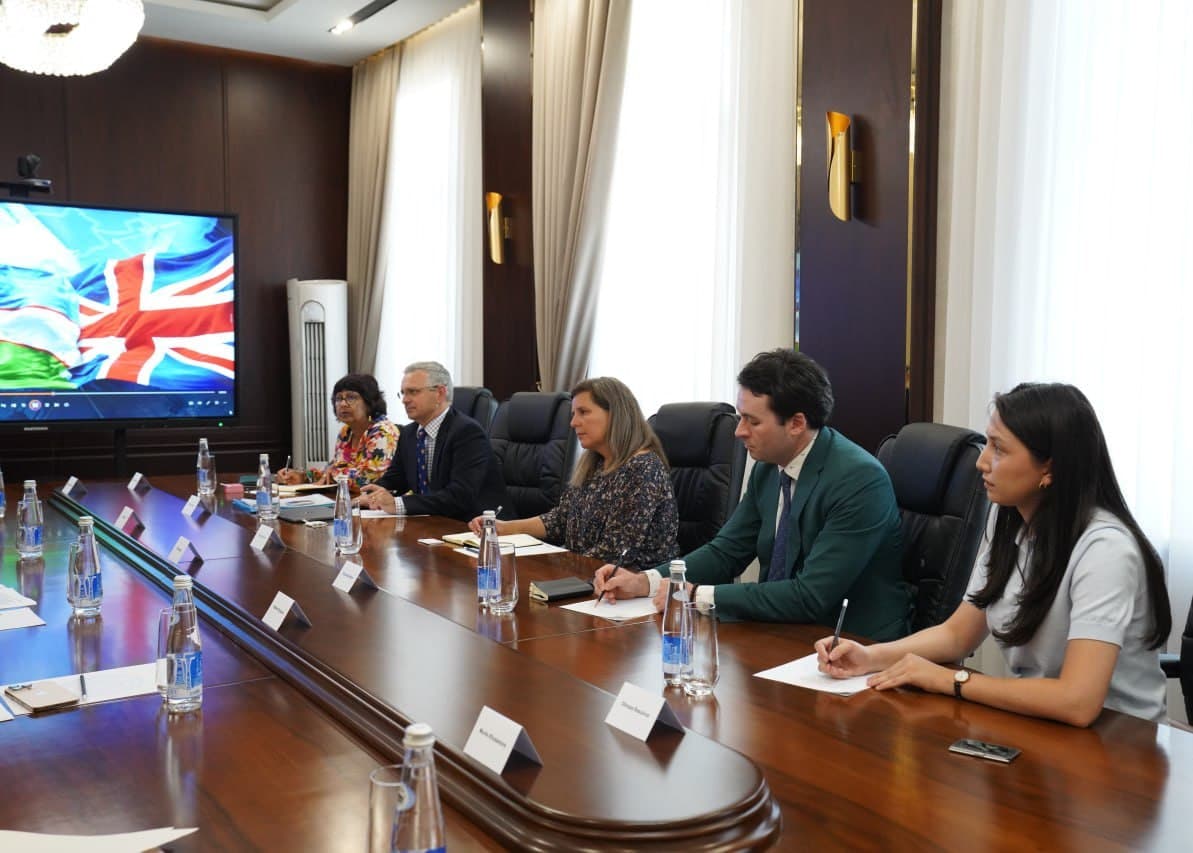 Kembrij universiteti delegatsiyasi bilan uchrashuv